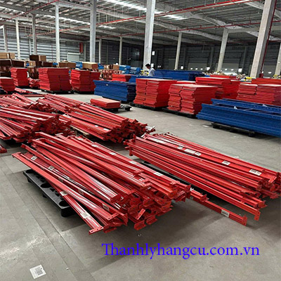 Thanh lý kệ kho 04